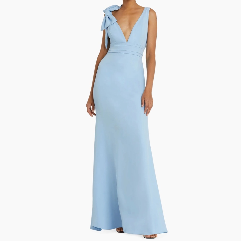 Mac Duggal Bow V-Neck A-Line Gown Size 6 Unaltered